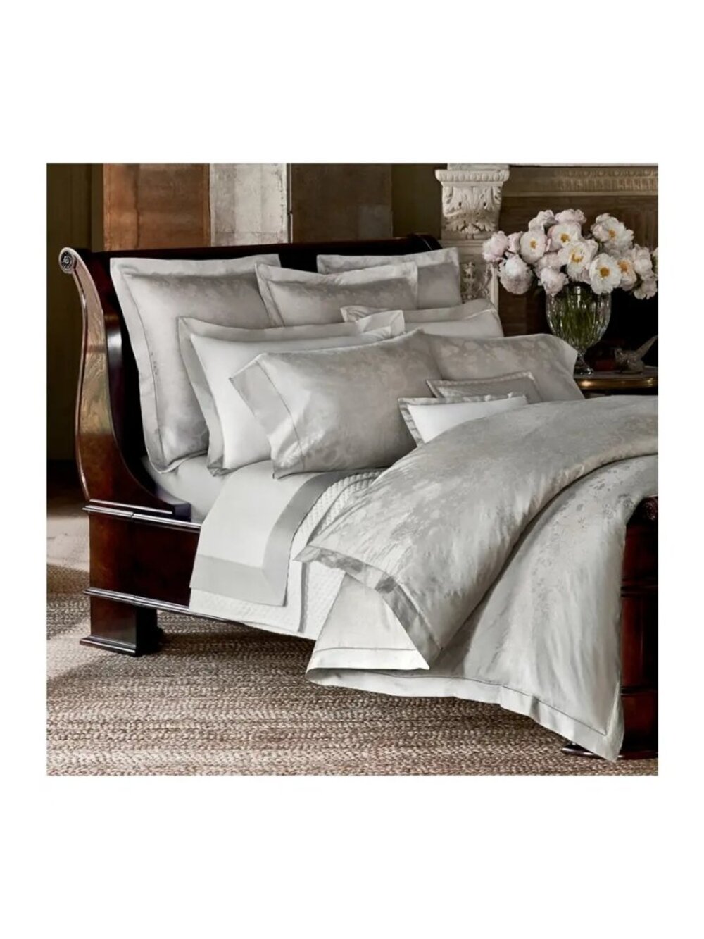 NWT Ralph Lauren Bethany 350 Thread Count Cotton Flat Sheet White Size Queen